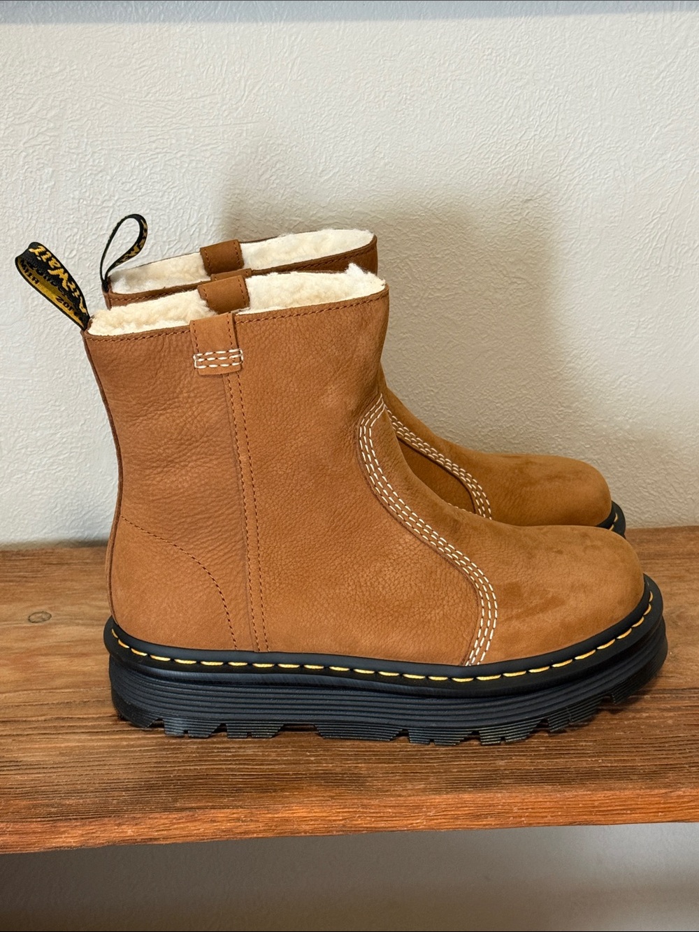 Dr. Martens Zebzag Rigger slip-on Nubuck Boots